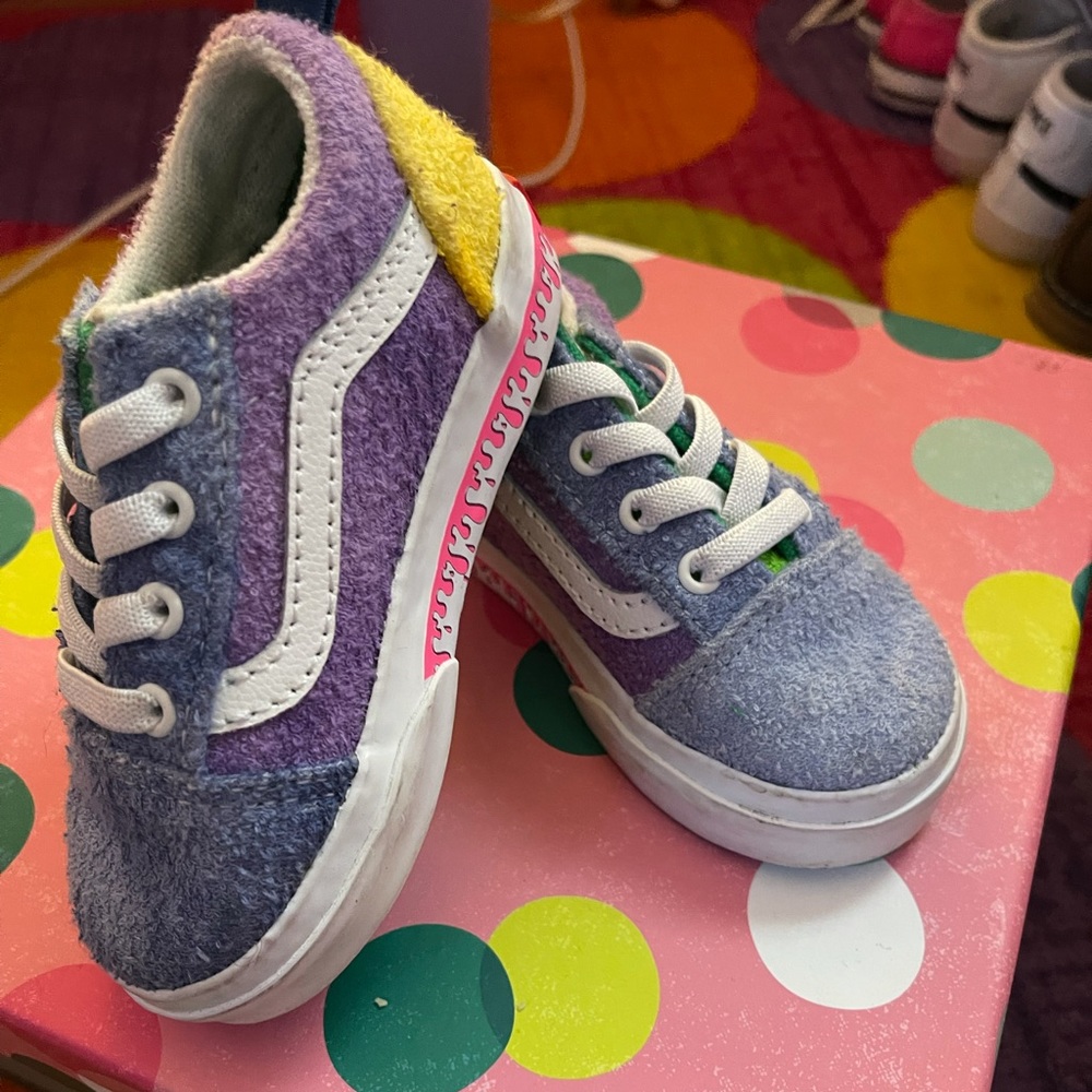 Gently worn infant vans